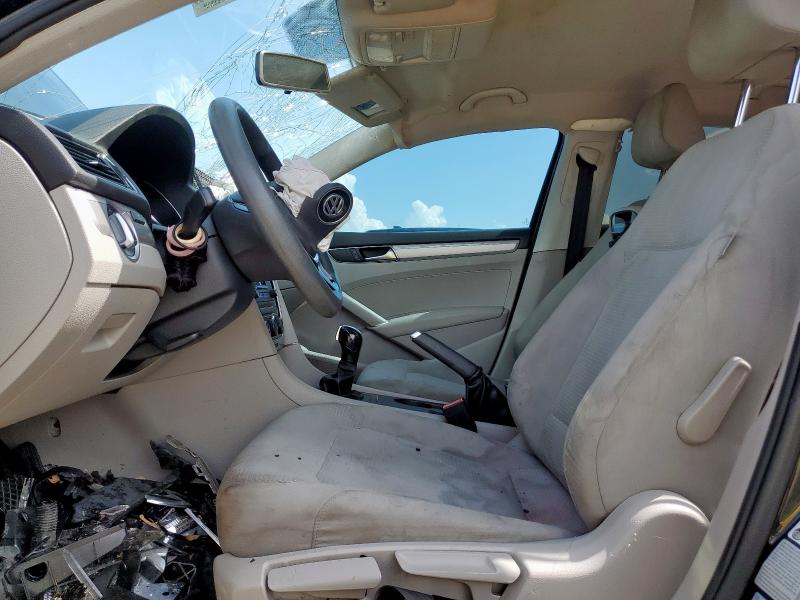 1VWAT7A36HC048963 - 2017 VOLKSWAGEN PASSAT S შავი ფოტო 7