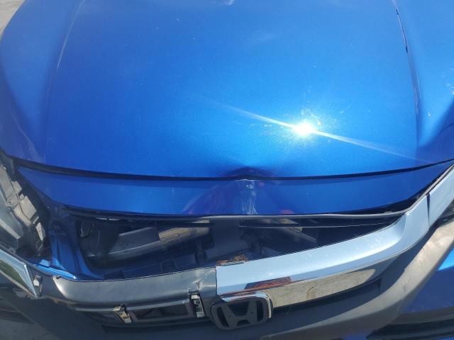 19XFC2F56JE025137 - 2018 HONDA CIVIC LX BLUE photo 11