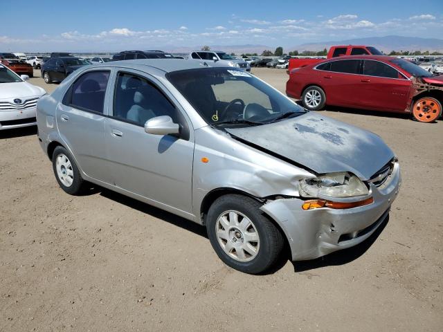 KL1TJ52644B260315 - 2004 CHEVROLET AVEO LS SILVER photo 4