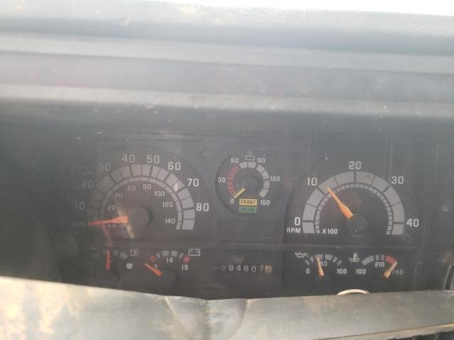 1GBT7H4C61J511823 - 2001 CHEVROLET C-SERIES C7H064 WHITE photo 8