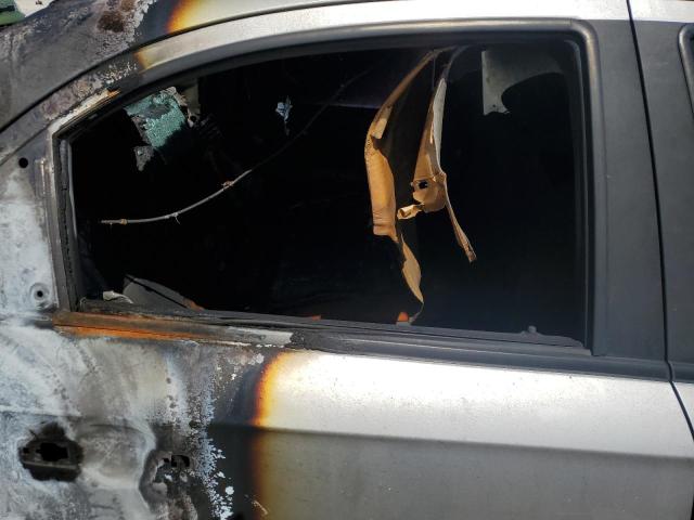 KL1TD56638B019157 - 2008 CHEVROLET AVEO BASE SILVER photo 10