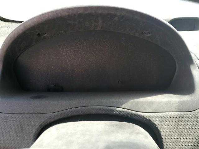 KL1TD56638B019157 - 2008 CHEVROLET AVEO BASE SILVER photo 9