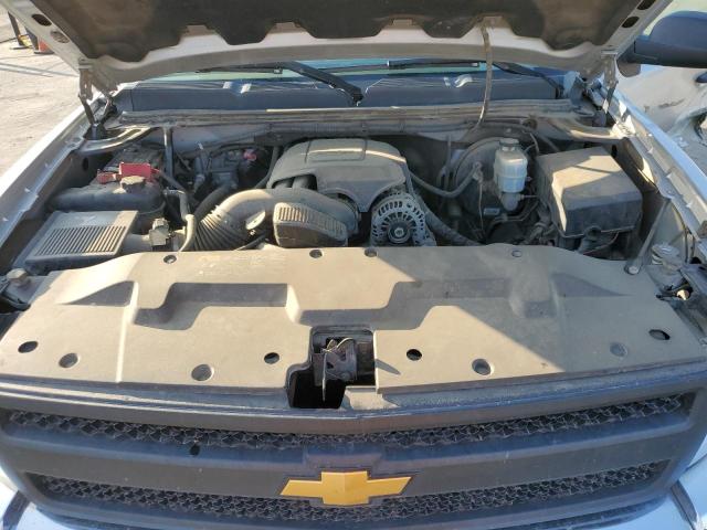 1GCRKPEA5CZ148642 - 2012 CHEVROLET SILVRDO LS K1500 SILVER photo 11