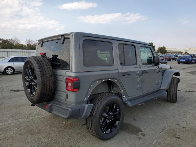 1C4JJXP6XMW734698 - 2021 JEEP WRANGLER U SAHARA 4XE GRAY photo 3