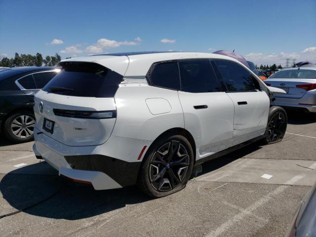 WB523CF04PCM15352 - 2023 BMW IX XDRIVE50 WHITE photo 3