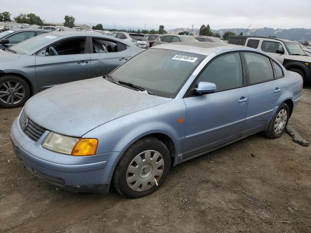 1998 VOLKSWAGEN PASSAT GLS, 