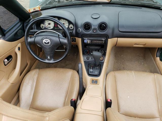 JM1NB353620221710 - 2002 MAZDA MX-5 MIATA BASE GREEN photo 8