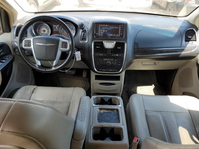 2C4RC1BGXDR554964 - 2013 CHRYSLER TOWN & COU TOURING SILVER photo 8