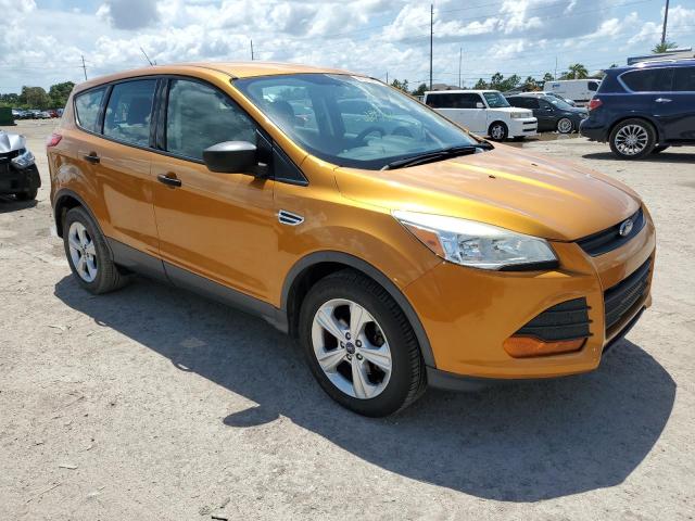 1FMCU0F70GUA26635 - 2016 FORD ESCAPE S ORANGE photo 4