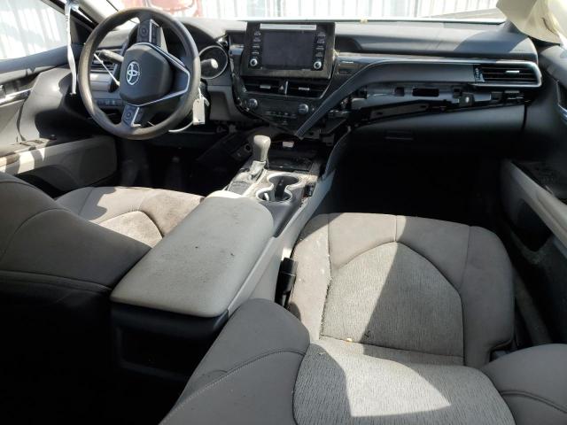 4T1C11AKXRU901863 - 2024 TOYOTA CAMRY LE SILVER photo 8