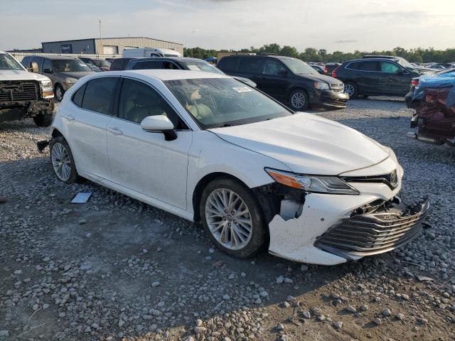 4T1B11HK1JU135608 - 2018 TOYOTA CAMRY L 白色 照片 4