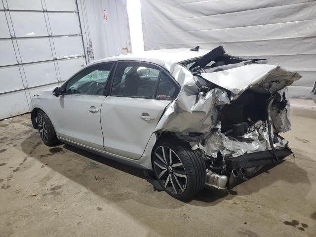 3VW5T7AJ3DM284219 - 2013 VOLKSWAGEN JETTA GLI Сріблястий фото 2