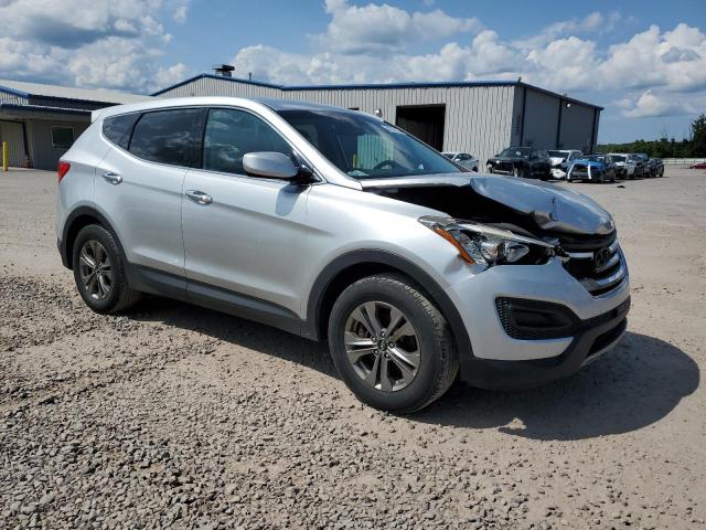 5XYZTDLB1GG369943 - 2016 HYUNDAI SANTA FE S SILVER photo 4