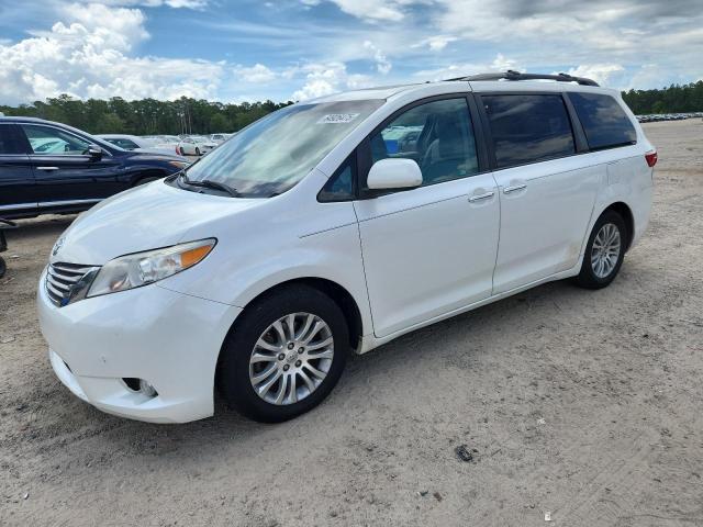 2015 TOYOTA SIENNA XLE, 