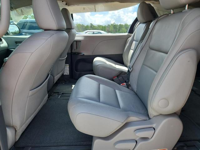 5TDYK3DCXFS687531 - 2015 TOYOTA SIENNA XLE WHITE photo 11