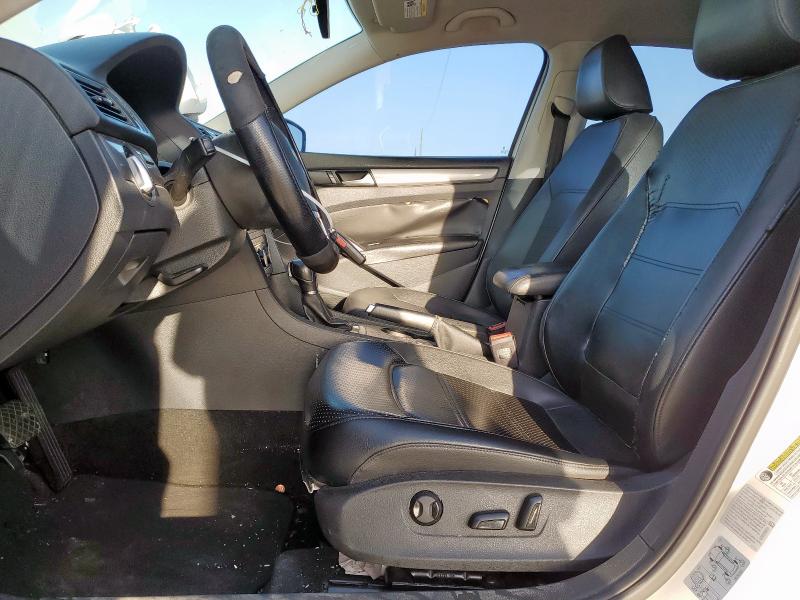 1VWAS7A31FC115131 - 2015 VOLKSWAGEN PASSAT S 白色 照片 7