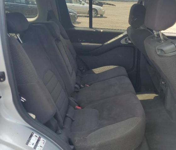 5N1AR18W15C755698 - 2005 NISSAN PATHFINDER LE SILVER photo 11