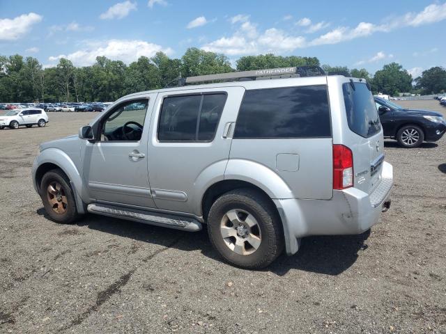 5N1AR18W15C755698 - 2005 NISSAN PATHFINDER LE SILVER photo 2