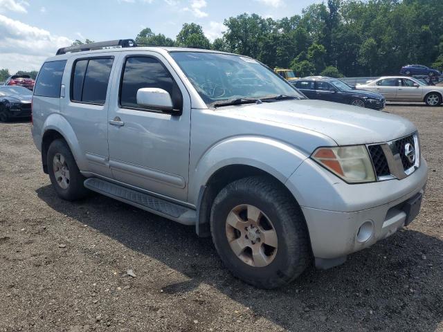 5N1AR18W15C755698 - 2005 NISSAN PATHFINDER LE SILVER photo 4