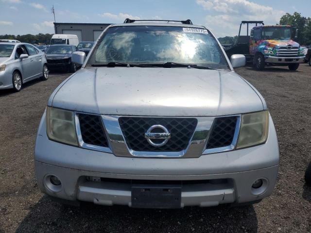 5N1AR18W15C755698 - 2005 NISSAN PATHFINDER LE SILVER photo 5