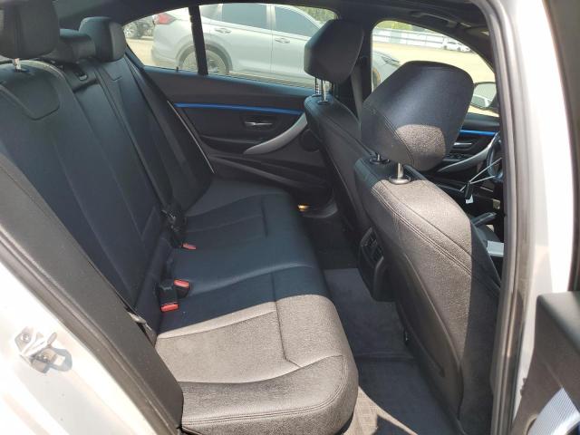 WBA8D9G53JNU70022 - 2018 BMW 330 XI 银色 照片 10