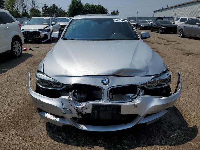 WBA8D9G53JNU70022 - 2018 BMW 330 XI 银色 照片 5