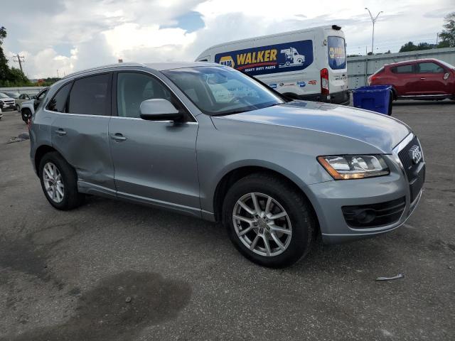 WA1CFAFP3BA095165 - 2011 AUDI Q5 PREMIUM Gümüş foto 4