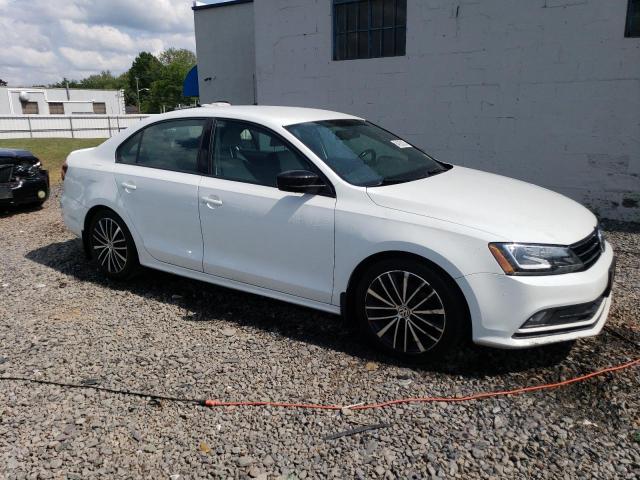 3VWD17AJ5GM301267 - 2016 VOLKSWAGEN JETTA SPORT WHITE photo 4