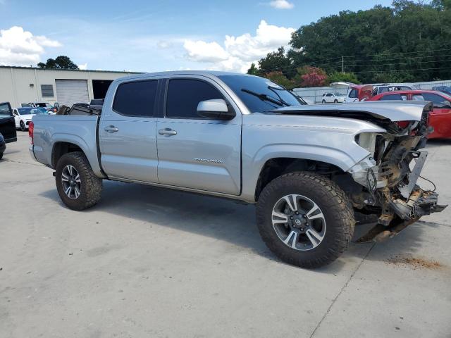 5TFCZ5AN4GX022773 - 2016 TOYOTA TACOMA DOUBLE CAB SILVER photo 4