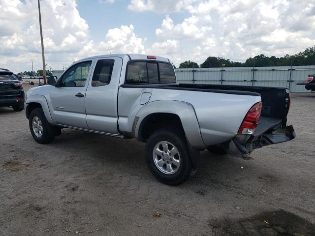 5TETX62NX6Z205564 - 2006 TOYOTA TACOMA PRERUNNER ACCESS CAB SILVER photo 2