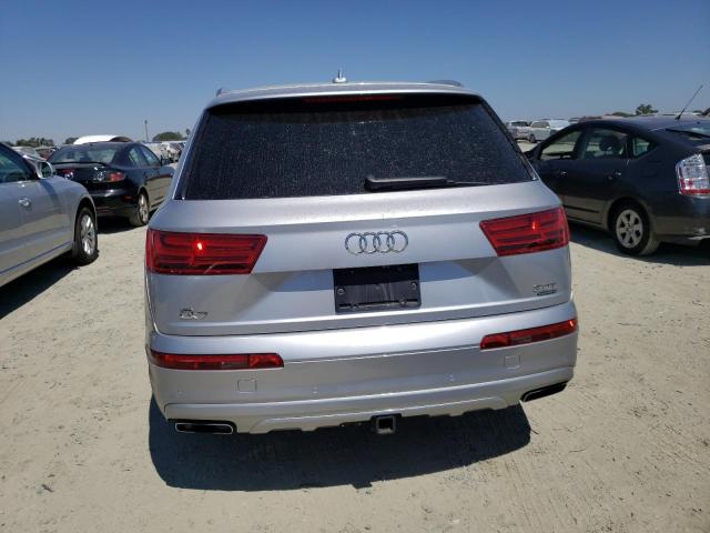 WA1VAAF78JD025391 - 2018 AUDI Q7 PRESTIGE SILVER photo 6