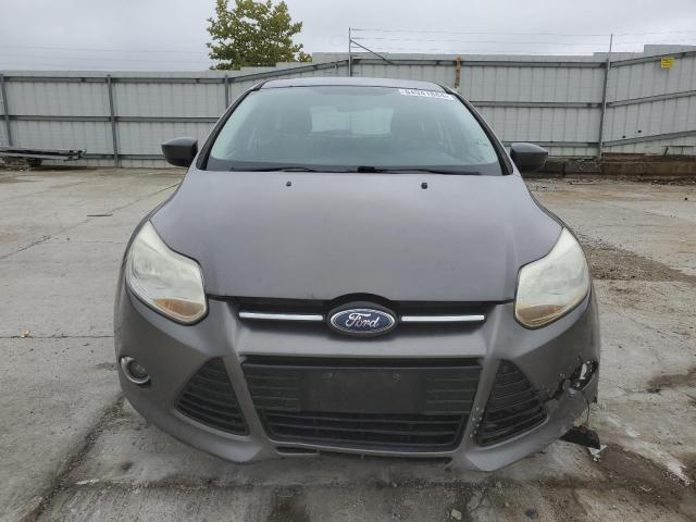 1FAHP3K21CL277862 - 2012 FORD FOCUS SE CHARCOAL photo 5