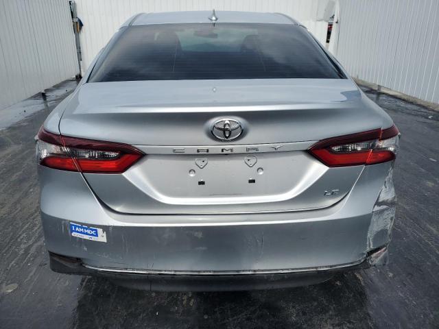 4T1C11AK8PU767822 - 2023 TOYOTA CAMRY LE SILVER photo 6