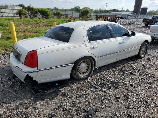 1LNHM81V76Y644052 - 2006 LINCOLN TOWN CAR SIGNATURE WHITE photo 3