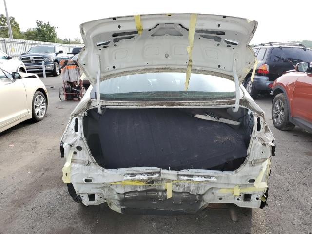 3KPFK4A76HE068555 - 2017 KIA FORTE LX WHITE photo 6