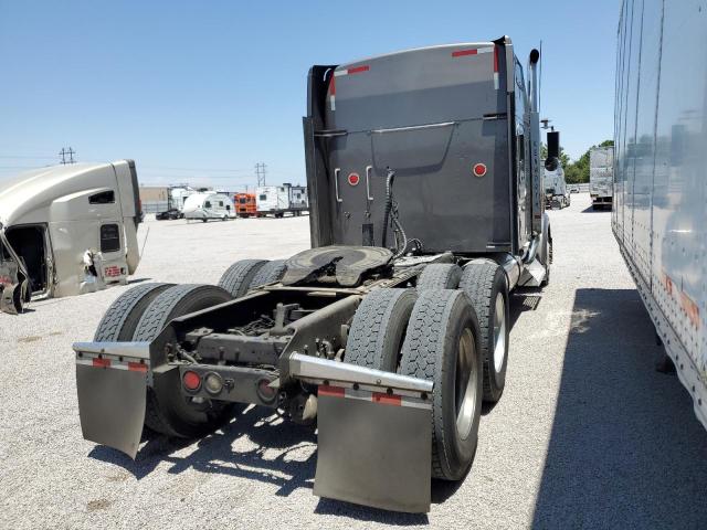 1XKWD69X1XR832362 - 1999 KENWORTH CONSTRUCTI W900 GRAY photo 4