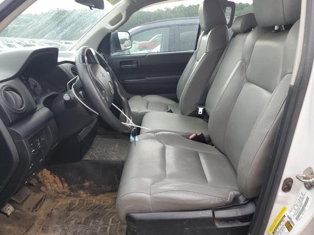 5TFRM5F11EX071991 - 2014 TOYOTA TUNDRA DOUBLE CAB SR/SR5 WHITE photo 7