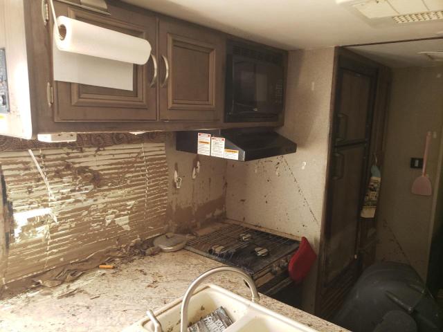 4YDT32229JT413059 - 2018 KEYSTONE PASSPORT 奶油色 照片 6