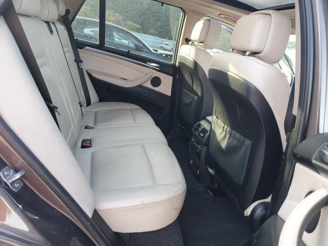 5UXZV4C57D0E04735 - 2013 BMW X5 XDRIVE35I BROWN photo 10