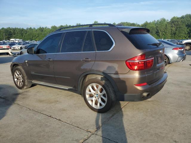 5UXZV4C57D0E04735 - 2013 BMW X5 XDRIVE35I BROWN photo 2