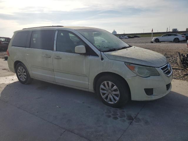 2C4RVABG9CR354571 - 2012 VOLKSWAGEN ROUTAN SE WHITE photo 4