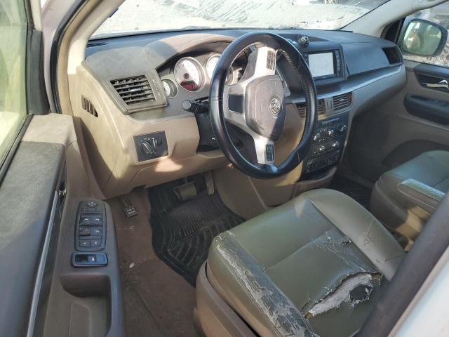 2C4RVABG9CR354571 - 2012 VOLKSWAGEN ROUTAN SE WHITE photo 8