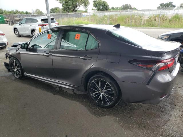 4T1G11AK3PU766627 - 2023 TOYOTA CAMRY SE NIGHT SHADE GRAY photo 2