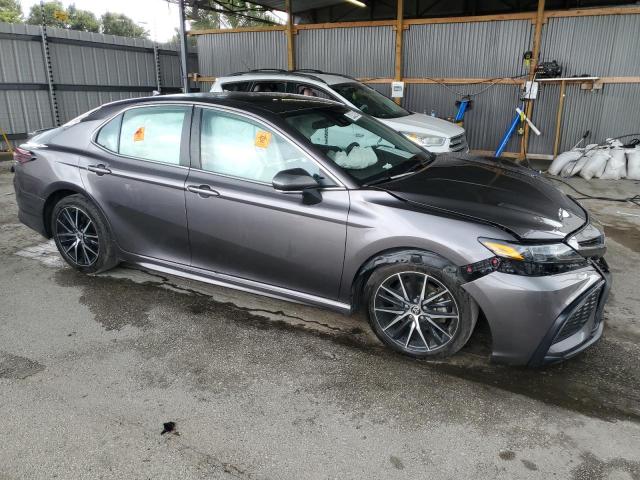 4T1G11AK3PU766627 - 2023 TOYOTA CAMRY SE NIGHT SHADE GRAY photo 4