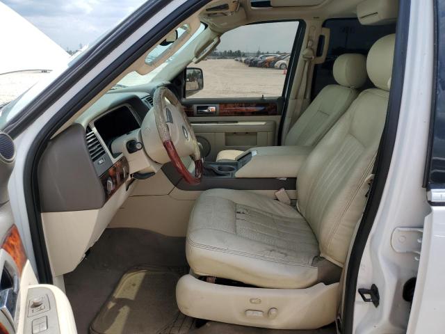 5LMFU27R84LJ21631 - 2004 LINCOLN NAVIGATOR 白色 照片 7
