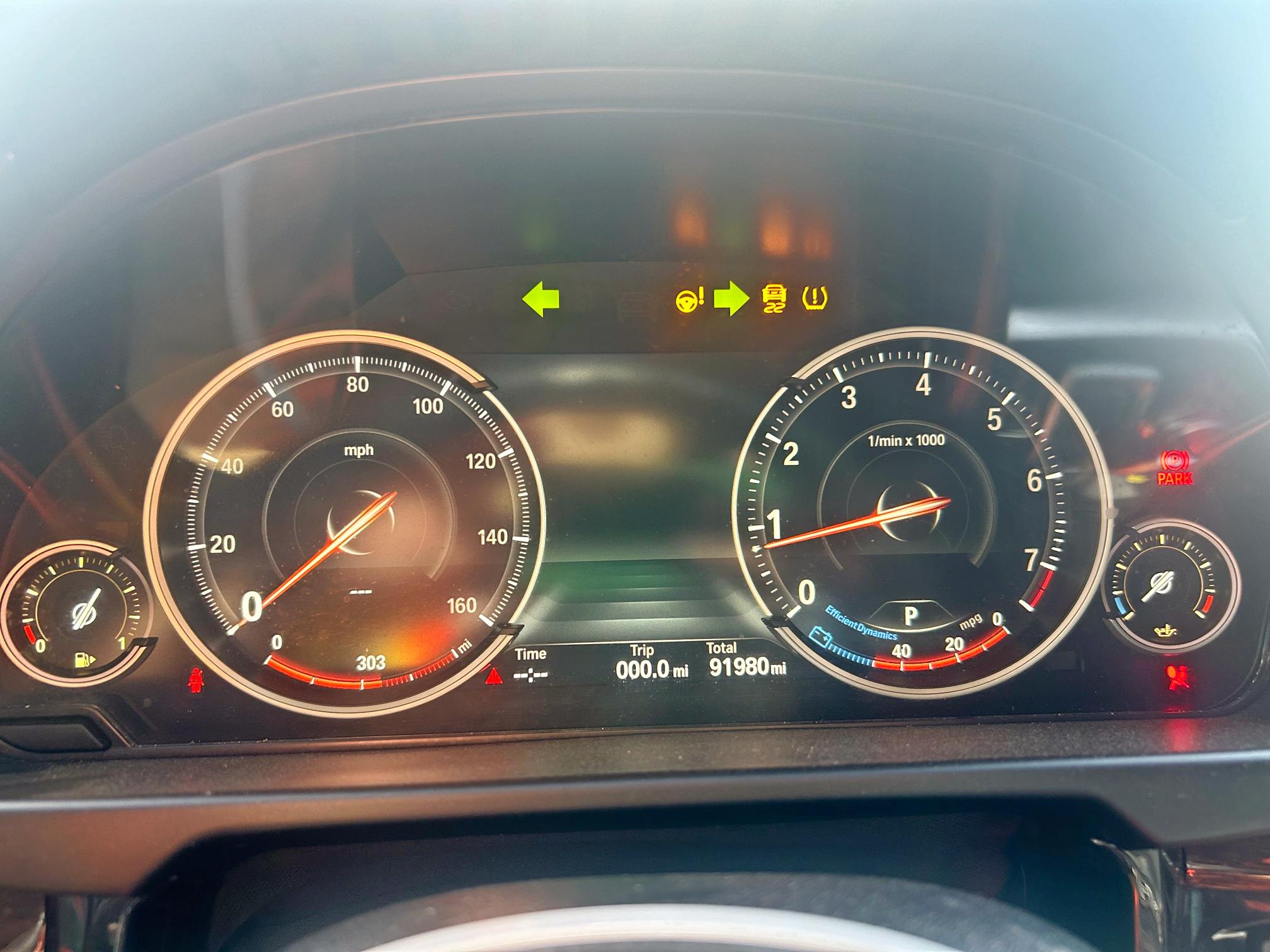 5UXKU0C50K0G92768 - 2019 BMW X6 SDRIVE35I SILVER photo 9