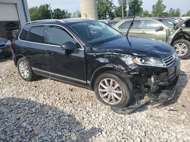 WVGEF9BP6FD006952 - 2015 VOLKSWAGEN TOUAREG V6 BLACK photo 4