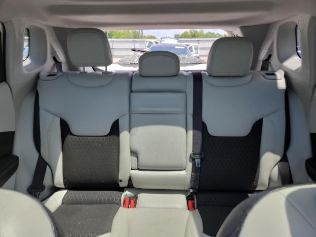 3C4NJCBB7JT468847 - 2018 JEEP COMPASS LATITUDE WHITE photo 10