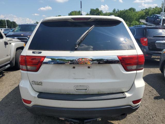 1J4RR4GG8BC572470 - 2011 JEEP GRAND CHER LAREDO თეთრი ფოტო 6