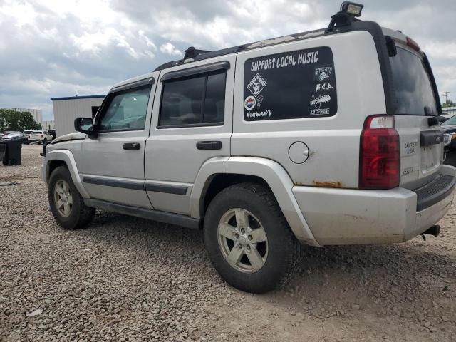 1J8HG48K56C295849 - 2006 JEEP COMMANDER SILVER photo 2
